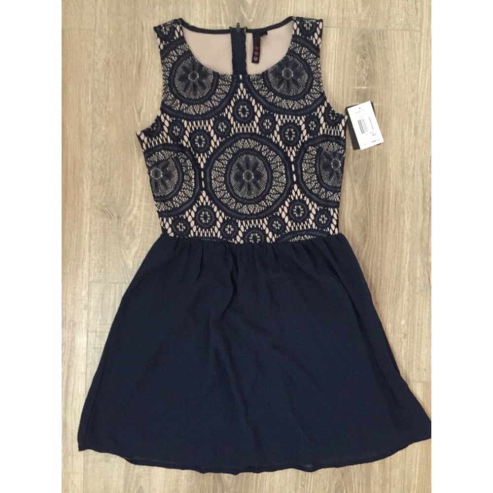 Beautiful navy and nude dress NWT